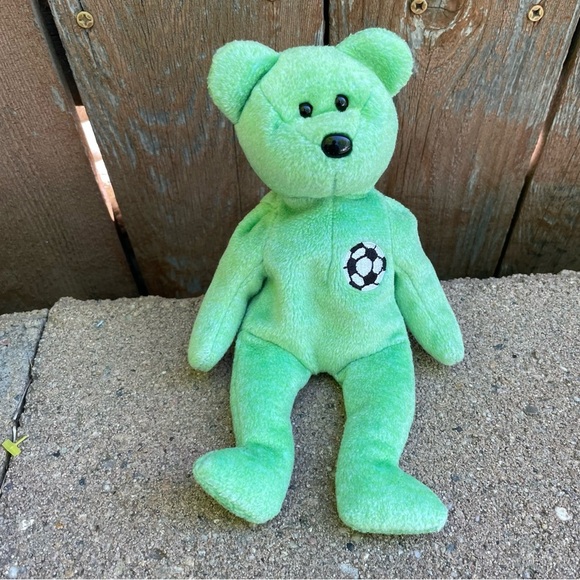 TY Kicks Beanie Baby Green Soccer Bear Plush Toy Stuffed Animal - Picture 1 of 3